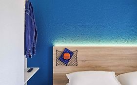 Hotelf1 Paris Saint Denis Stade